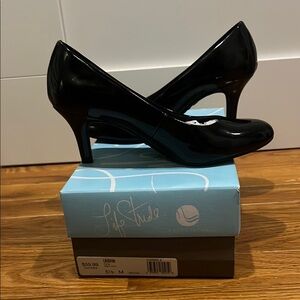 Life Stride Parigi Black glory Women's Heels size 5.5